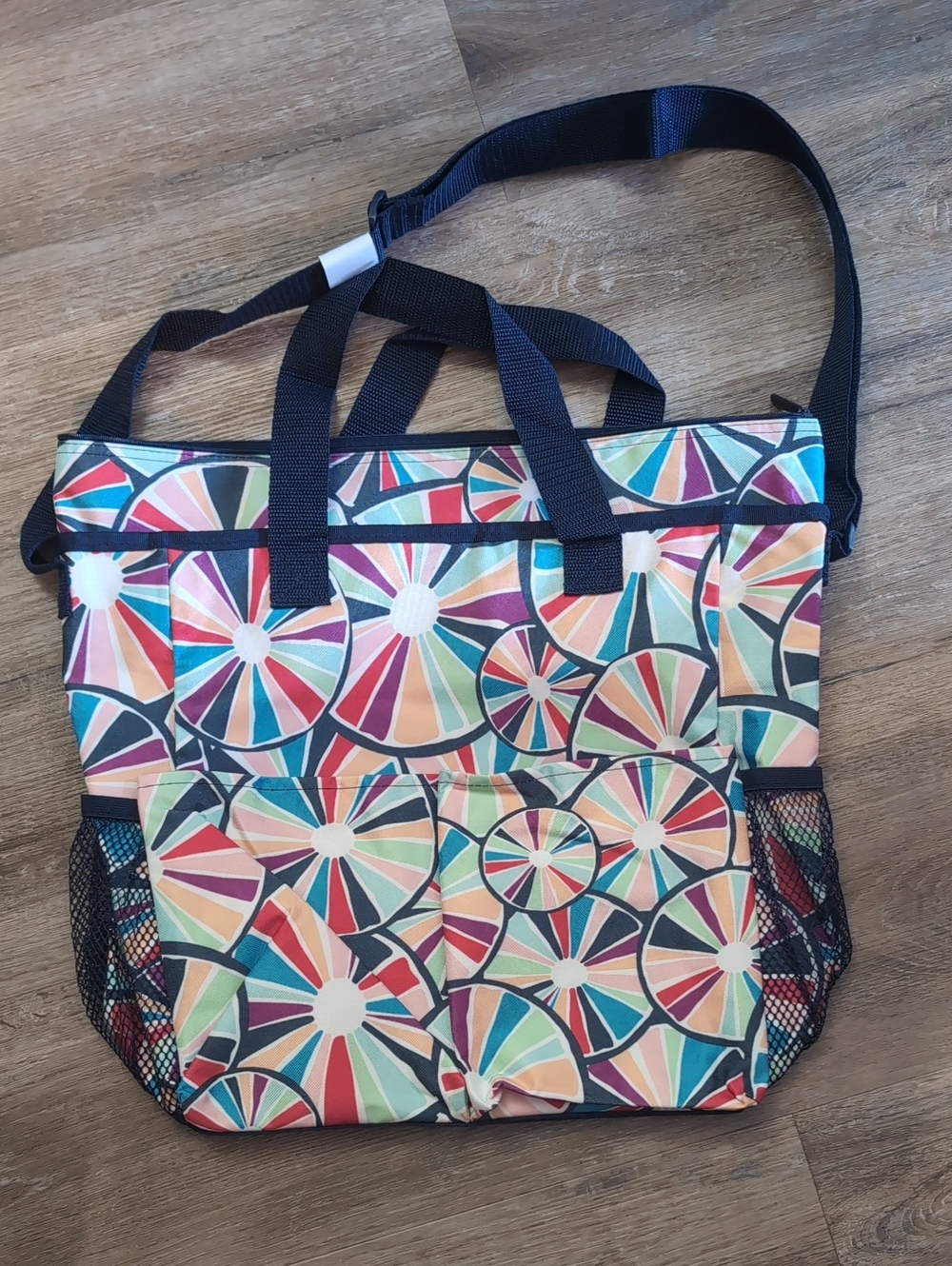 New Thirty One Cross-body Tote Pinwheel Design